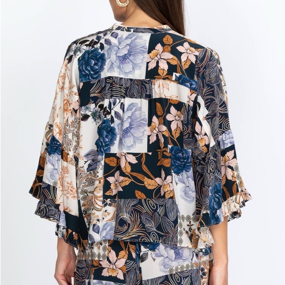 Johnny Was 100% Silk Floral Paisley Patchwork Bell Sleeve Blouse Top Navy L - Picture 2 of 7